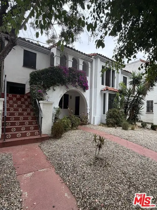 806 N Sweetzer Avenue, West Hollywood, CA 90069 - #2