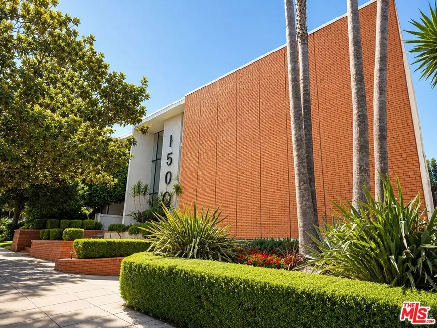 1550 N Laurel Avenue #301, Los Angeles, CA 90046 - #3