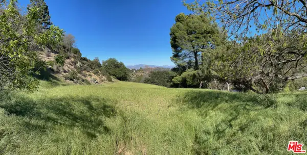 8813 Wonderland Avenue, Los Angeles, CA 90046