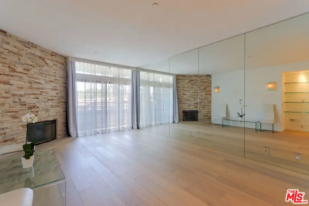 200 N Swall Drive #462, Beverly Hills, CA 90211 - #1