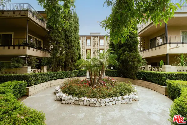 1235 S Orange Grove Boulevard #3, Pasadena, CA 91105