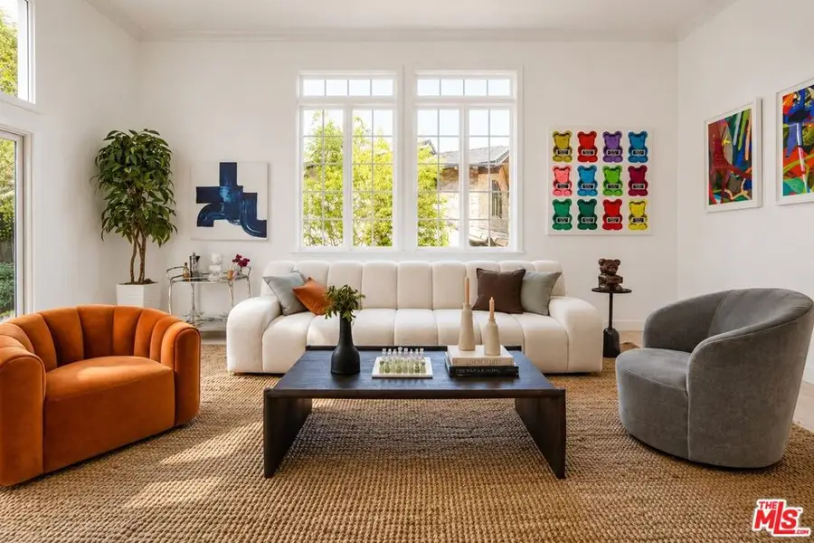 3891 Sepulveda Boulevard, Sherman Oaks, CA 91403 - #3