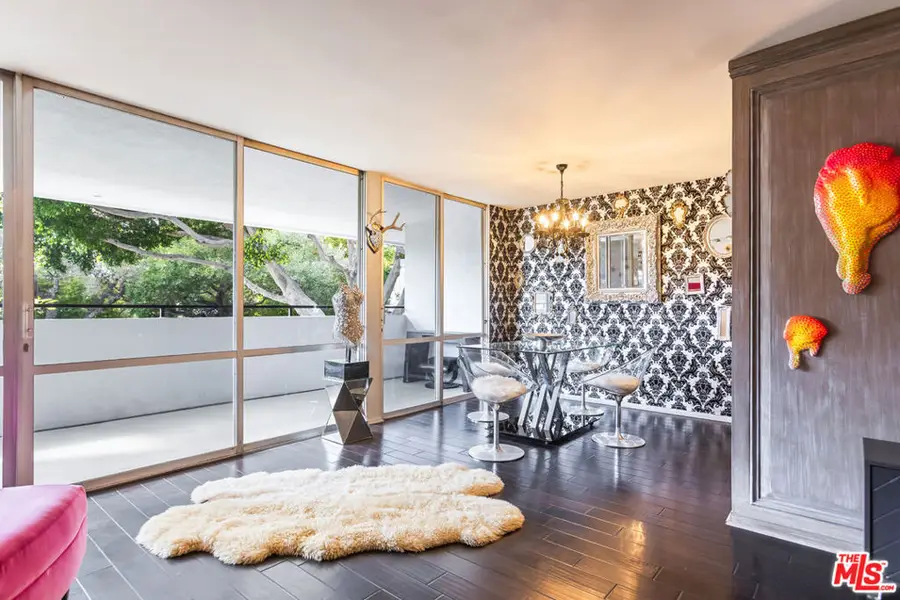 848 N Kings Road #102, West Hollywood, CA 90069 - #3