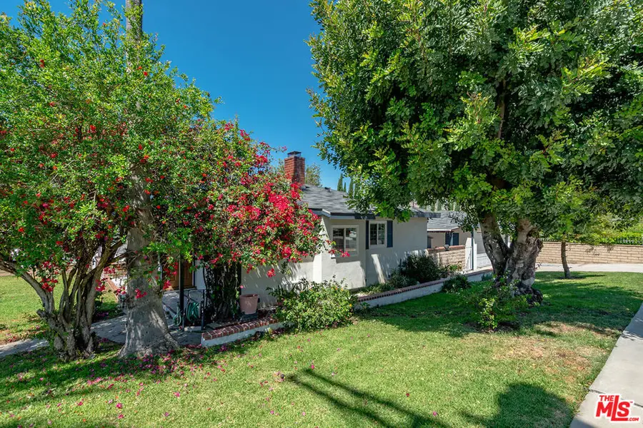 8001 Wentworth Street, Sunland, CA 91040 - #3