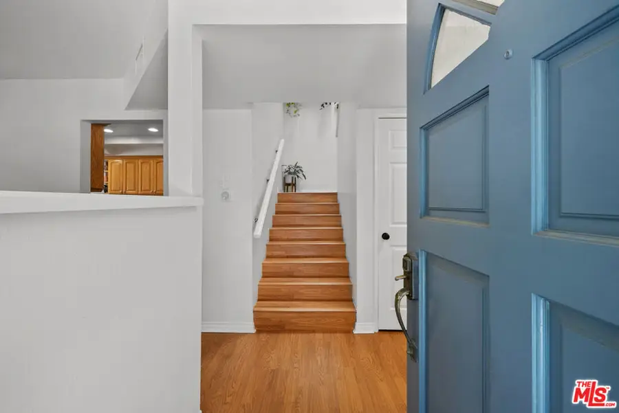 18435 Keswick Street #8, Reseda, CA 91335 - #3