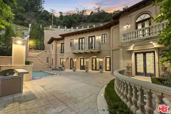 1465 N Robmar Drive, Beverly Hills, CA 90210