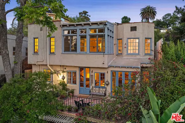 1529 Parmer Avenue, Los Angeles, CA 90026
