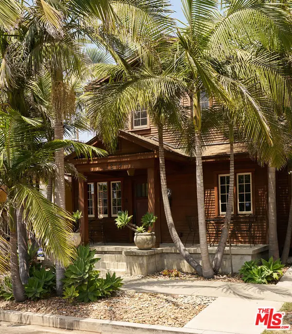 1215 Cabrillo Avenue, Venice, CA 90291