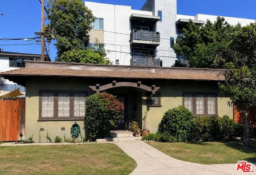 6043 Selma Avenue, Los Angeles, CA 90028 - #3