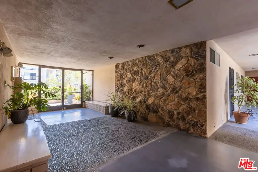 1955 Tamarind Avenue #2, Los Angeles, CA 90068 - #3