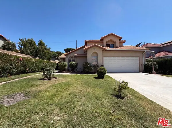 1138 Encantadora Lane, Lancaster, CA 93535
