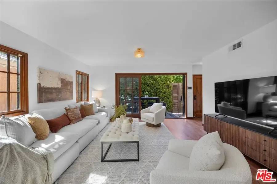 2504 Ocean Avenue, Venice, CA 90291 - #2