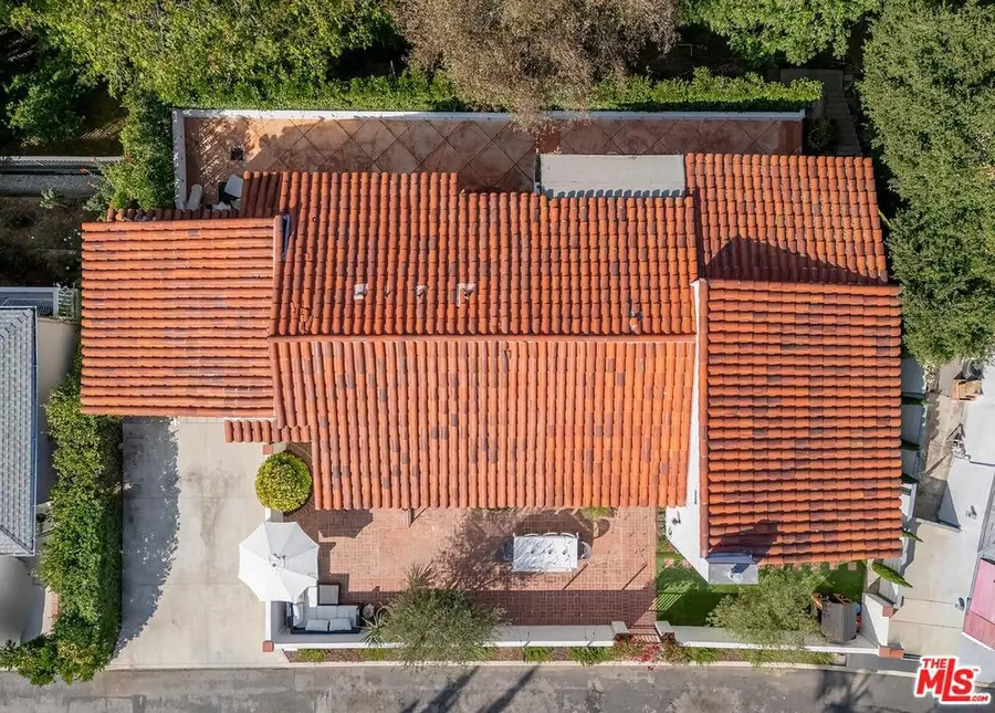 3447 Primera Avenue, Los Angeles, CA 90068 - #3