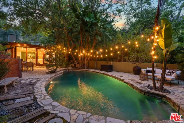 2617 Harlesden Court, Los Angeles, CA 90046