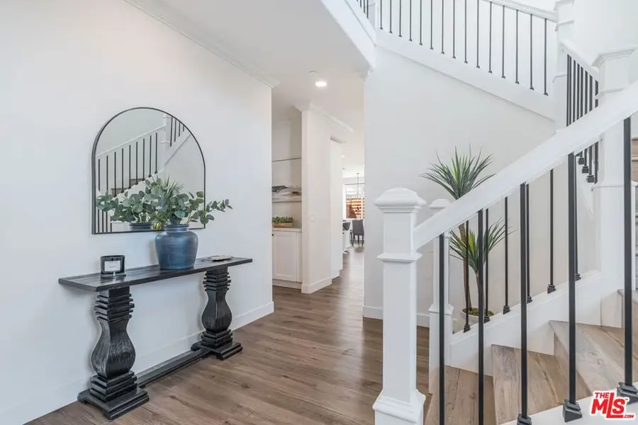 20151 Strathern Street, Winnetka, CA 91306 - #2