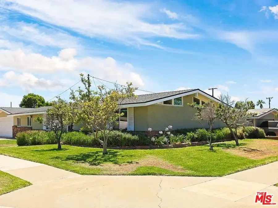 526 N Emerald Drive, Orange, CA 92868 - #3
