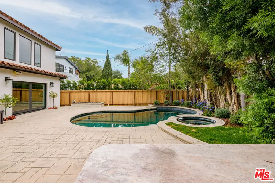 2627 Castle Heights Place, Los Angeles, CA 90034 - #3