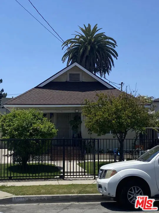 11813 Antwerp Avenue, Los Angeles, CA 90059