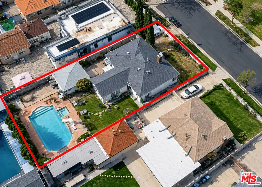 8066 Rhodes Avenue, North Hollywood, CA 91605 - #2