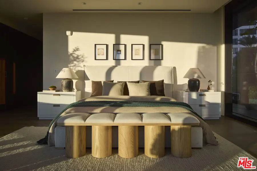 8420 W Sunset Boulevard #801, West Hollywood, CA 90069 - #3