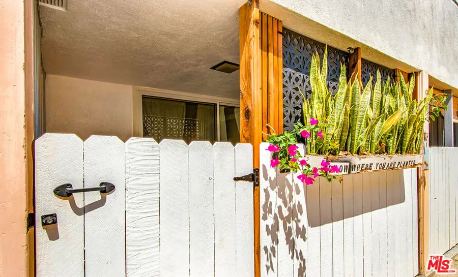 141 W Hillcrest Boulevard #2, Inglewood, CA 90301 - #2