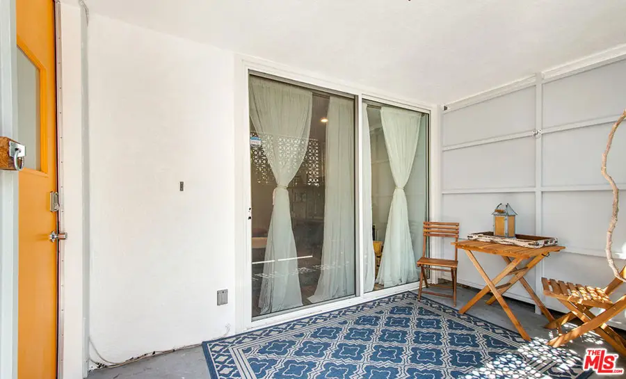 141 W Hillcrest Boulevard #2, Inglewood, CA 90301 - #3