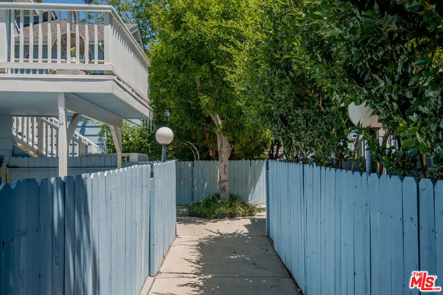 7025 Glade Avenue #24, Canoga Park, CA 91303 - #3
