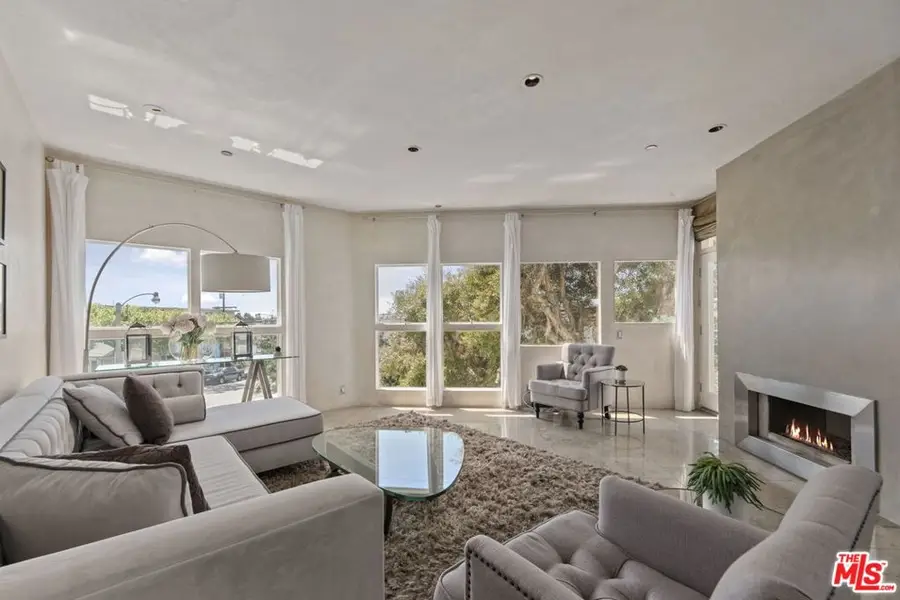 2115 3rd Street #203, Santa Monica, CA 90405 - #2