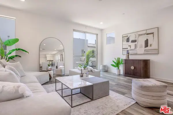 19508 Empire Lane, Northridge, CA 91324