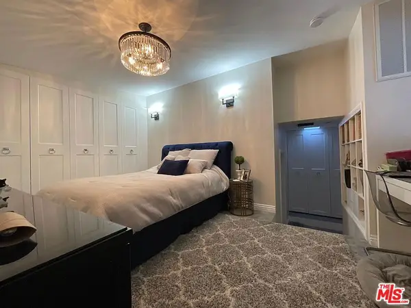 1924 Los Encinos Avenue, Glendale, CA 91208