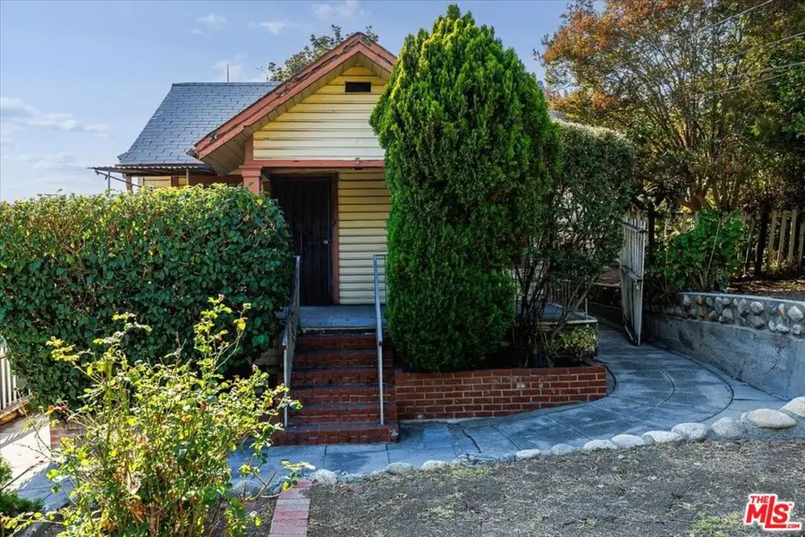 1621 Mohawk Street, Los Angeles, CA 90026 - #2