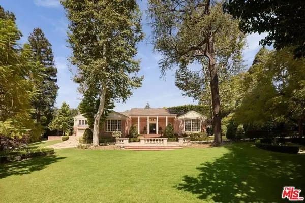 1001 N Crescent Drive, Beverly Hills, CA 90210