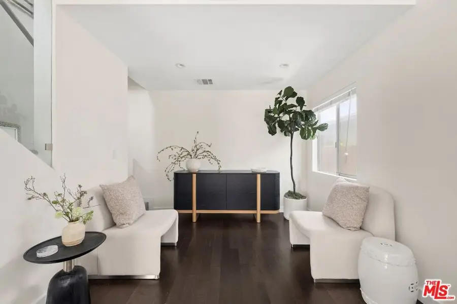 12545 Walsh Avenue, Los Angeles, CA 90066 - #3