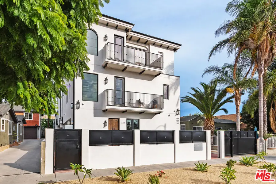 2324 S Dunsmuir Avenue, Los Angeles, CA 90016 - #3