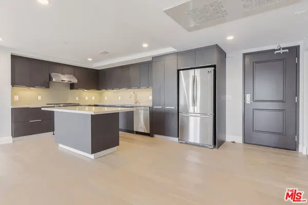 2939 Leeward Avenue #401, Los Angeles, CA 90005