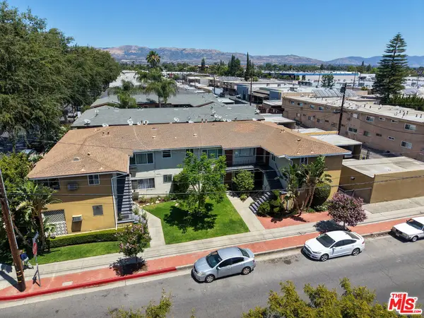 8000 Owensmouth Avenue, Canoga Park, CA 91304