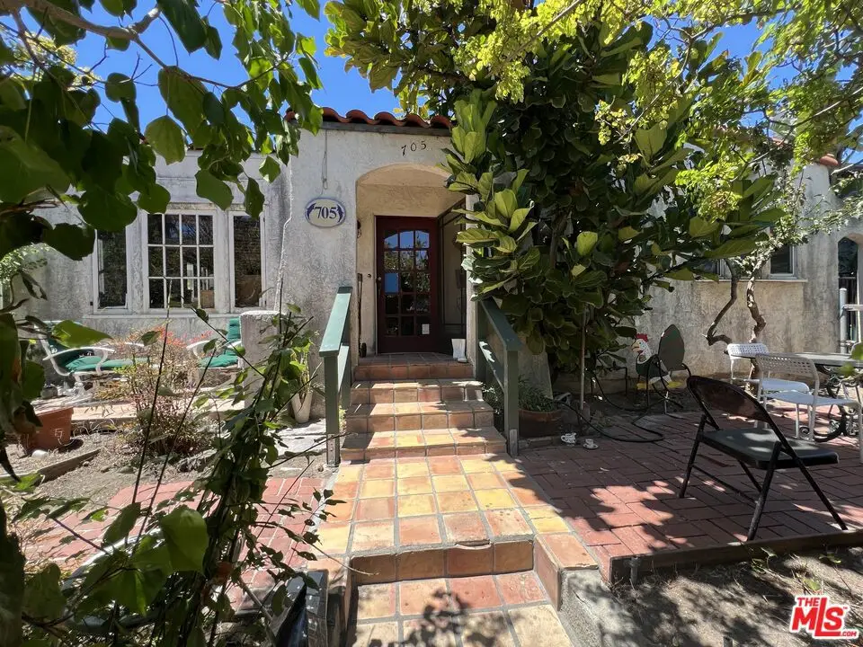 705 Superba Avenue, Venice, CA 90291 - #1
