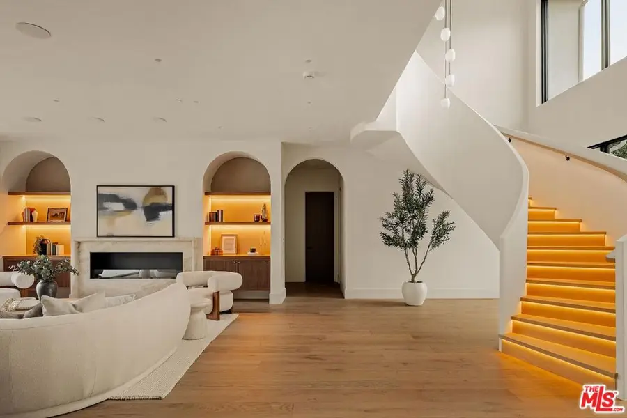 12518 Kling Street, Studio City, CA 91604 - #3