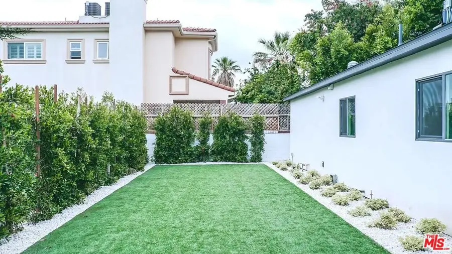5406 Tampa Avenue, Tarzana, CA 91356 - #2
