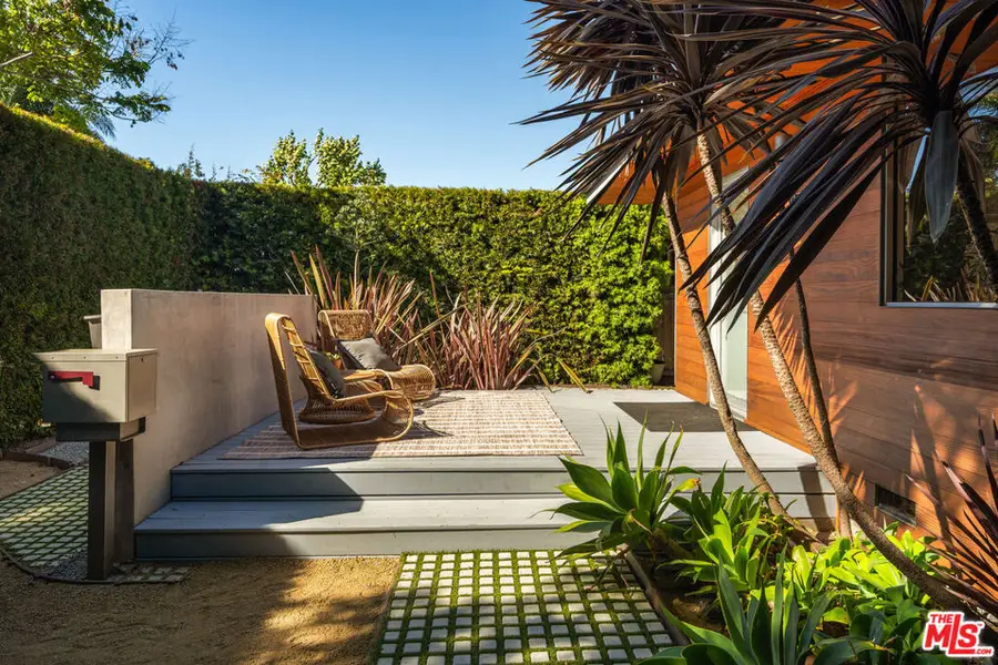 1076 Palms Boulevard, Venice, CA 90291 - #2