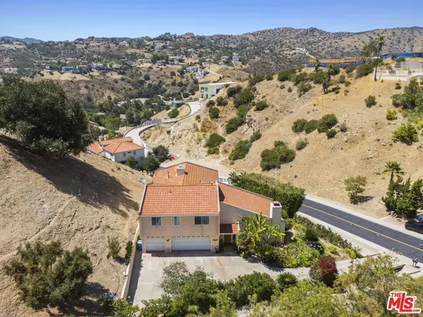 51 Flintlock Lane, Bell Canyon, CA 91307