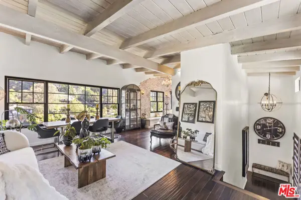 6335 Grape Place, Los Angeles, CA 90068