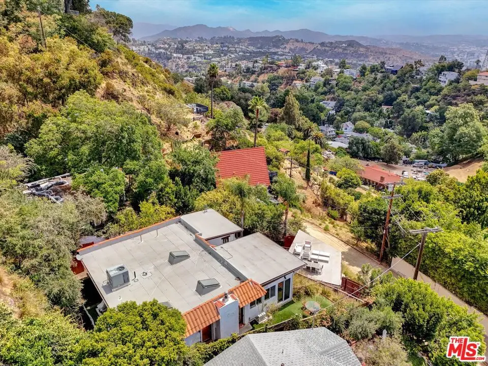 2007 Barcelona Drive, Los Angeles, CA 90046 - #1