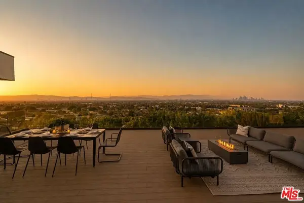 4207 Don Alanis Place, Los Angeles, CA 90008