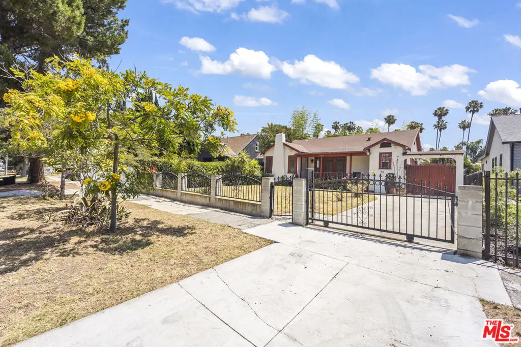 4914 10th Avenue, Los Angeles, CA 90043 - #1
