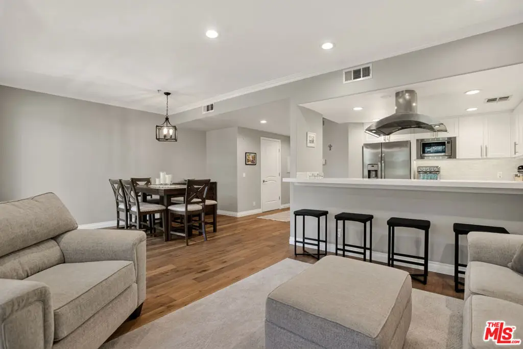 1426 N Laurel Avenue #110, West Hollywood, CA 90046 - #1