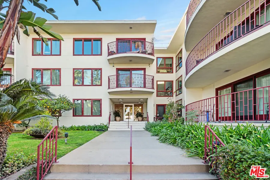 3407 Huxley Street #29, Los Angeles, CA 90027 - #2