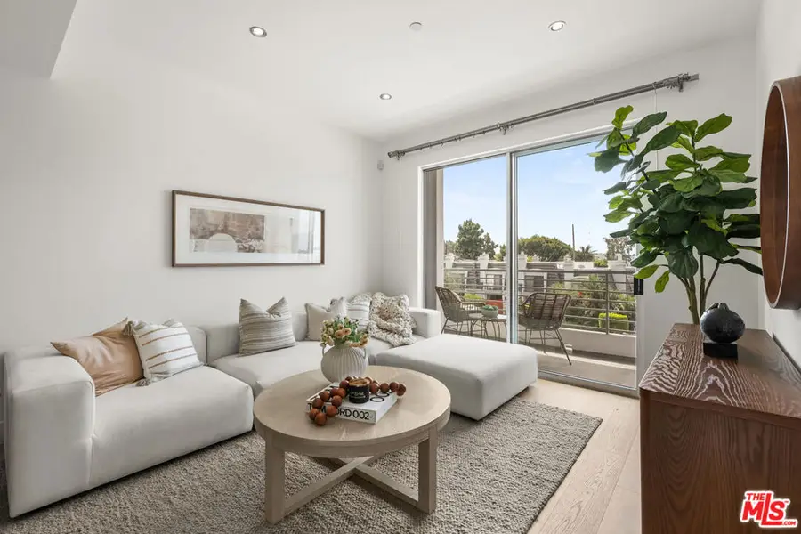 7857 W Manchester Avenue #201, Playa Del Rey, CA 90293 - #3