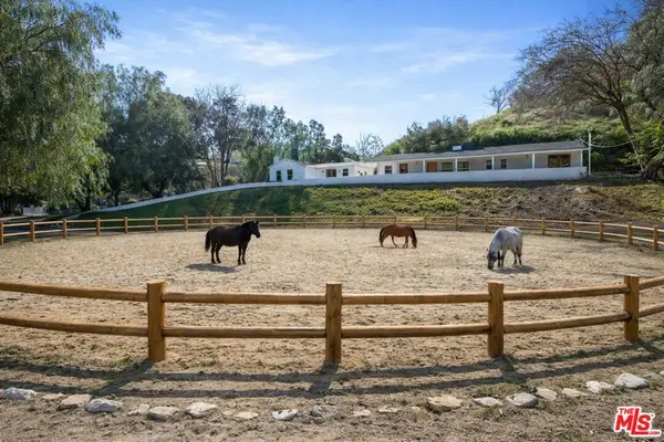 10311 Wheatland Avenue, Sunland, CA 91040