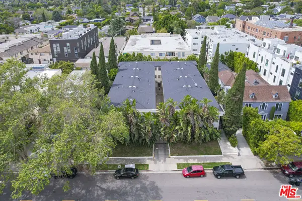 127 S St Andrews Place, Los Angeles, CA 90004